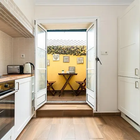 아파트 Stunning 5 Bedroom Flat With High Ceilings *
