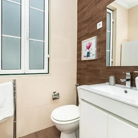 Appartement Stunning 5 Bedroom Flat With High Ceilings *